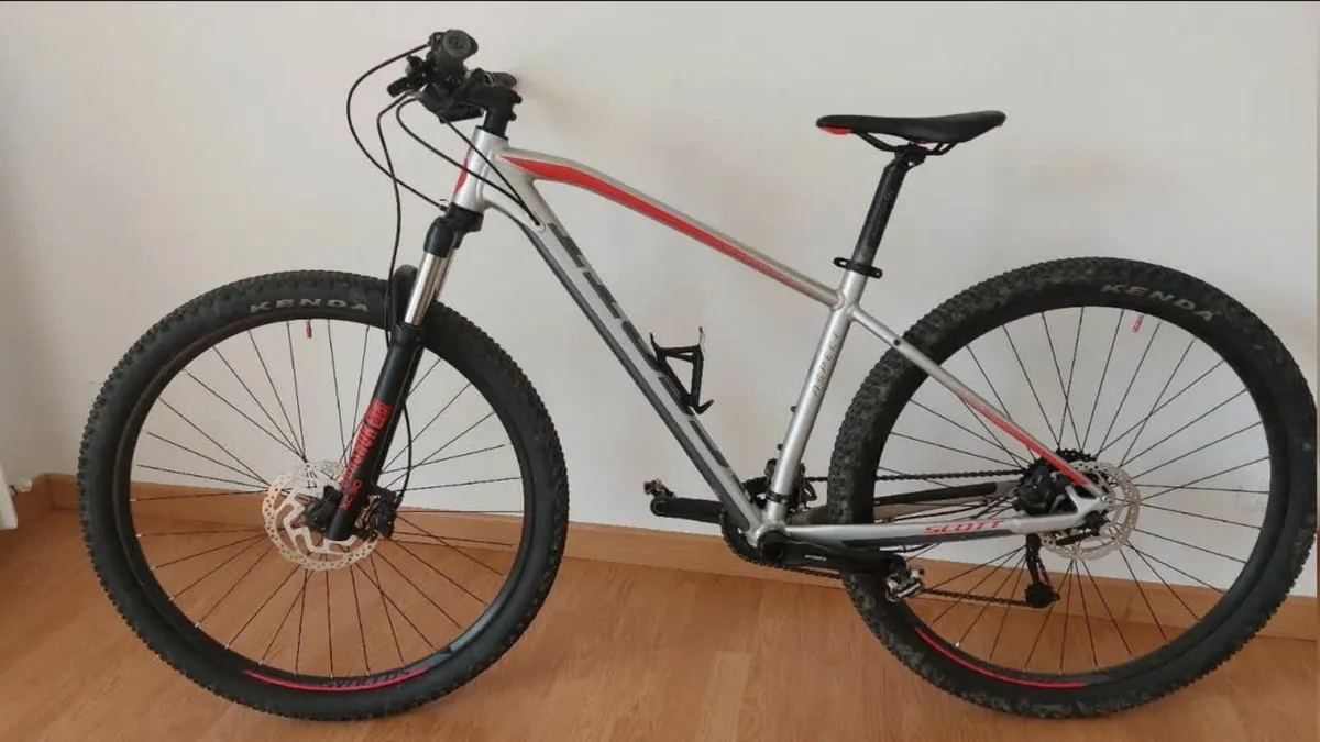 SCOTT 29 MTB Size M Great Condition - Image 3