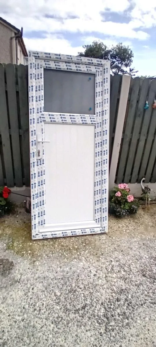 Pvc door and windows - Image 1