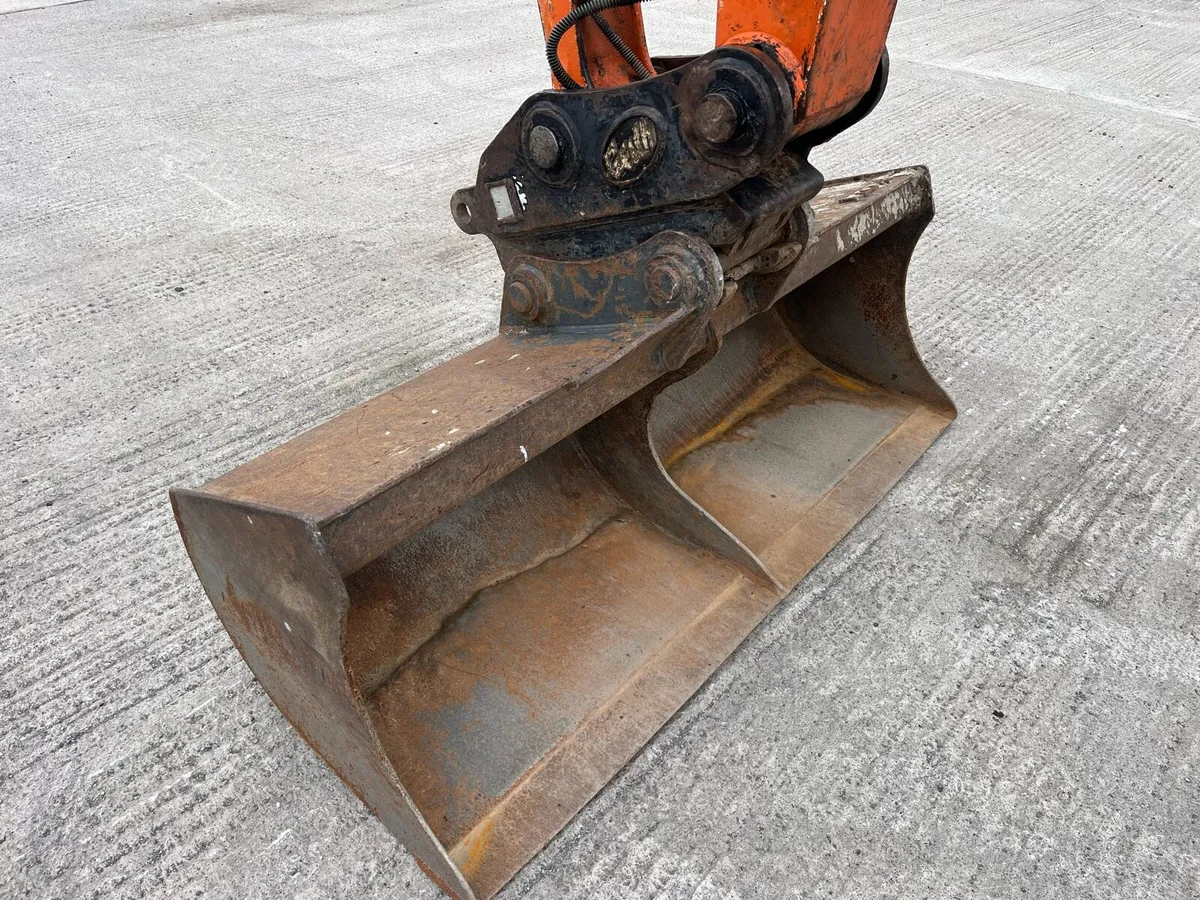 2017 Hitachi ZX130-6 - Image 4