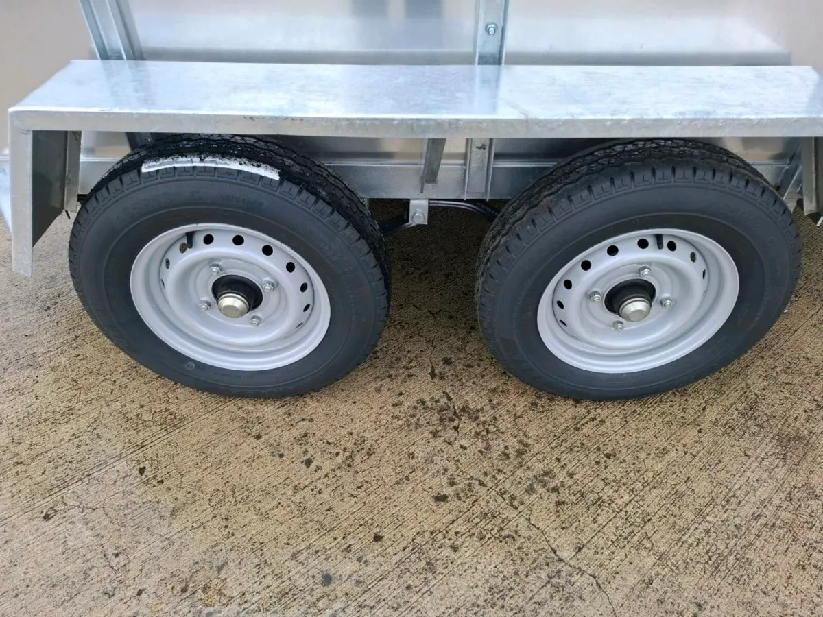 New Mc Kelvey 8ft x 5ft sheep trailer - Image 2