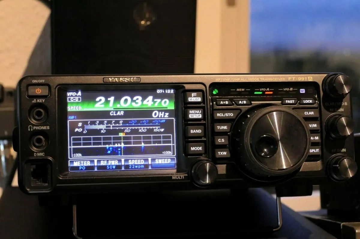 YAESU FT-991A All Mode Transceiver HF VHF UHF - Image 4