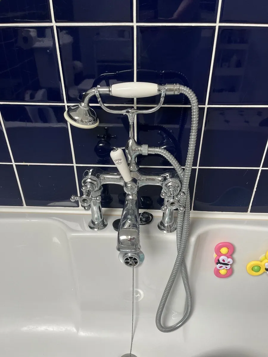 Traditional Bath Tap and Mixer