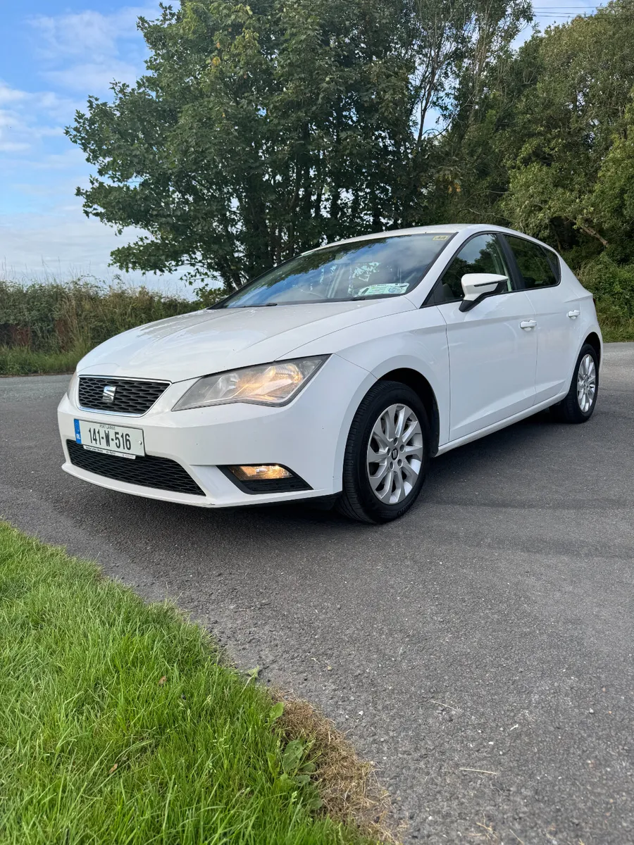 141 Seat Leon.. Full Service History - Image 1