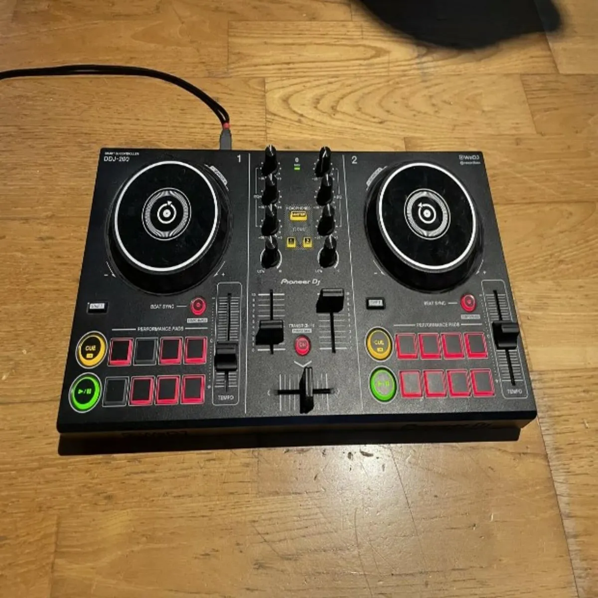 Pioneer DDJ-200 2-Channel WeDJ Smart DJ Controller - Image 4