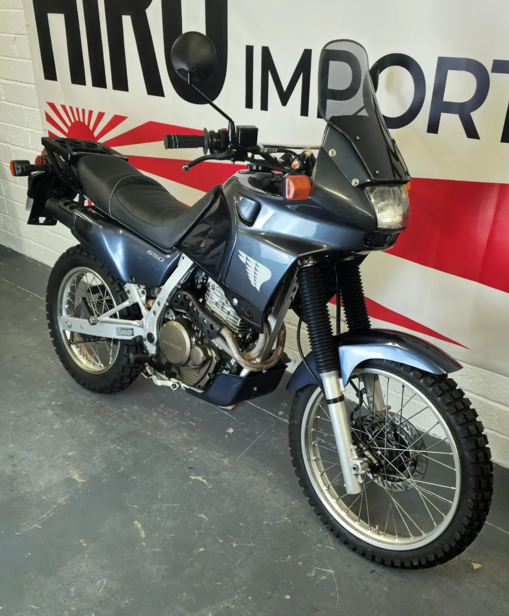1990 Honda NX 650 Dominator - Image 2