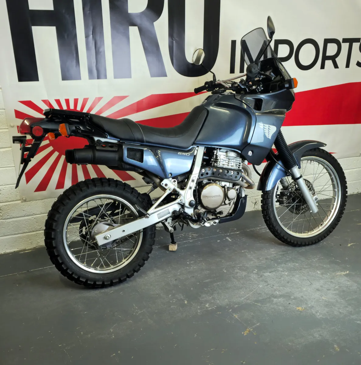 1990 Honda NX 650 Dominator - Image 3