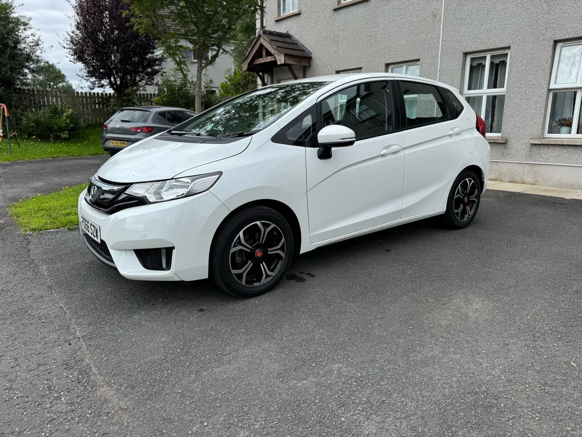 Honda Jazz 2016 Se I-Vtec 1.3 start/stop for sale. - Image 1