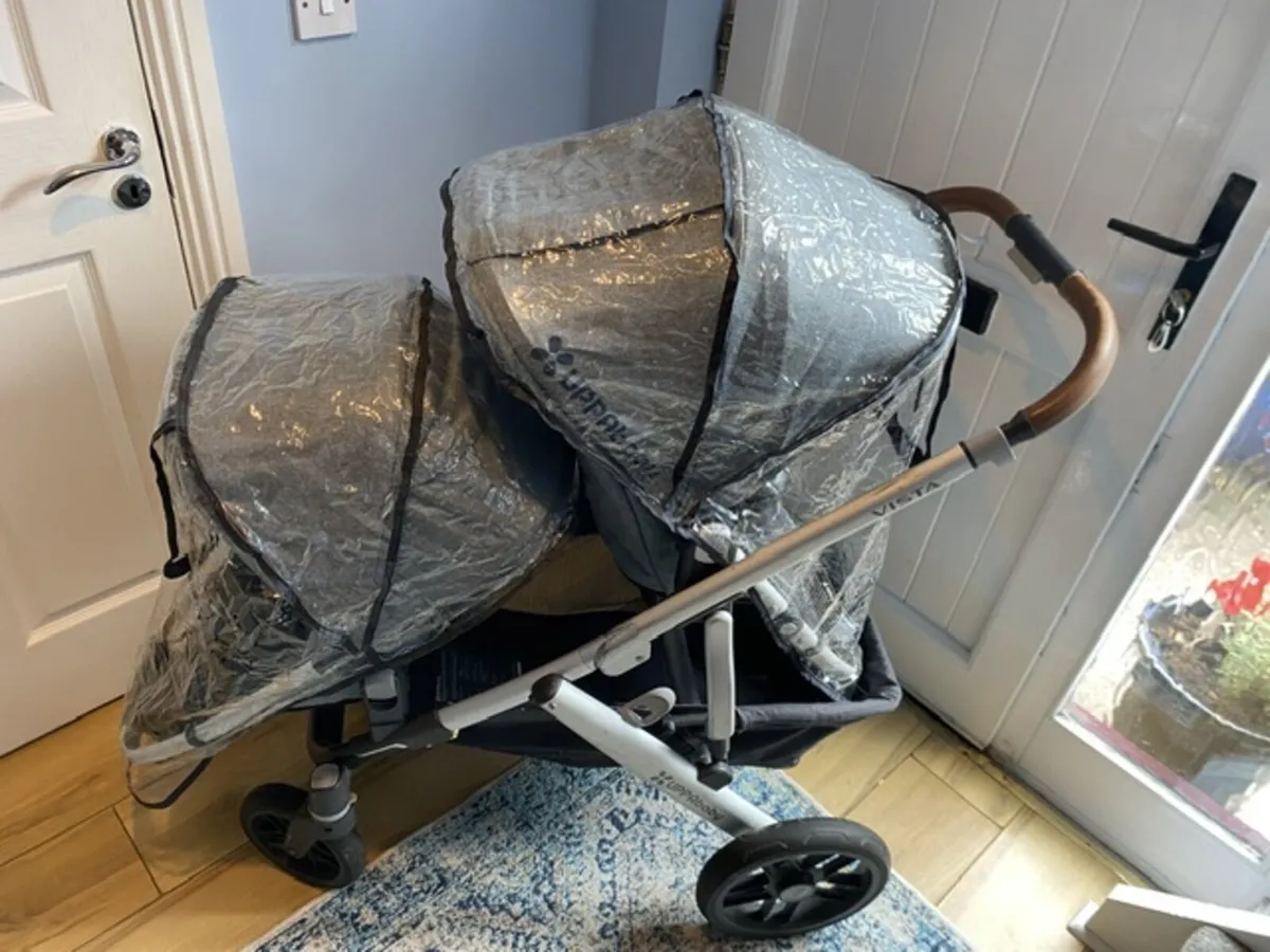 Twin Uppababy Vista Full Travel System - Image 1
