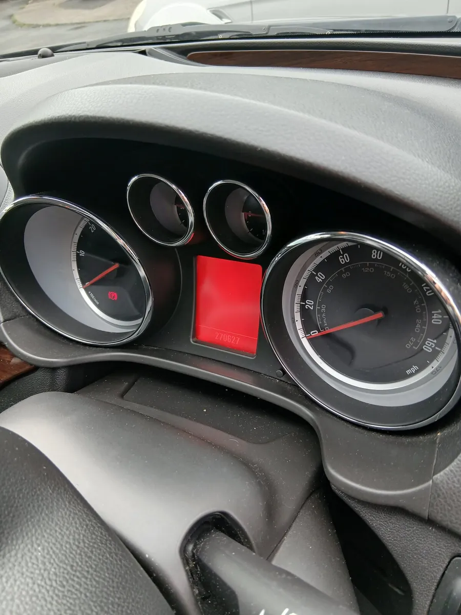 Vauxhall Insignia 2010 - Image 3