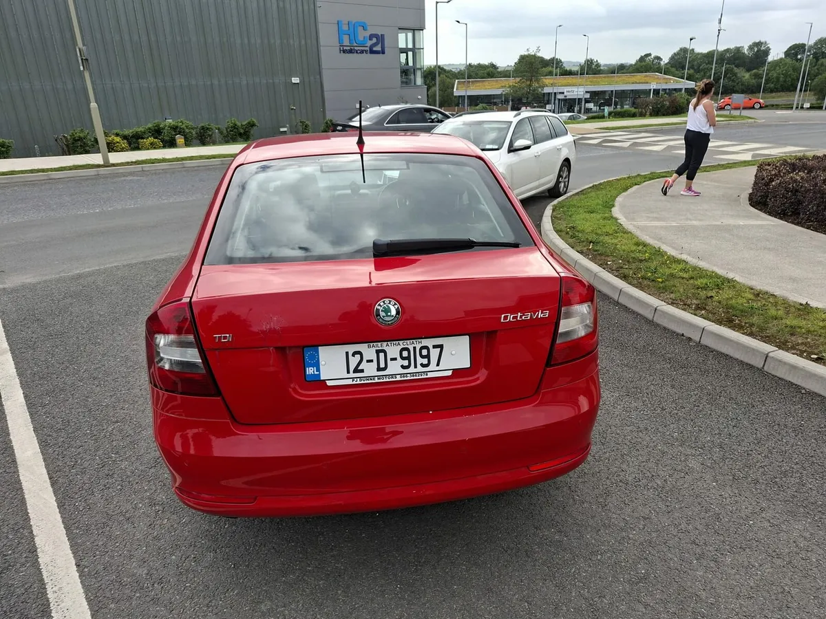 Skoda octavia *1.6 Diesel - Fresh Nct* - Image 2