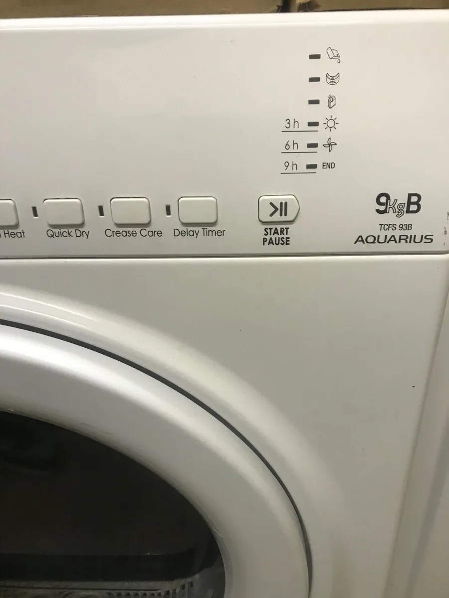 Hotpoint 9kg  condenser Dryer - Image 2