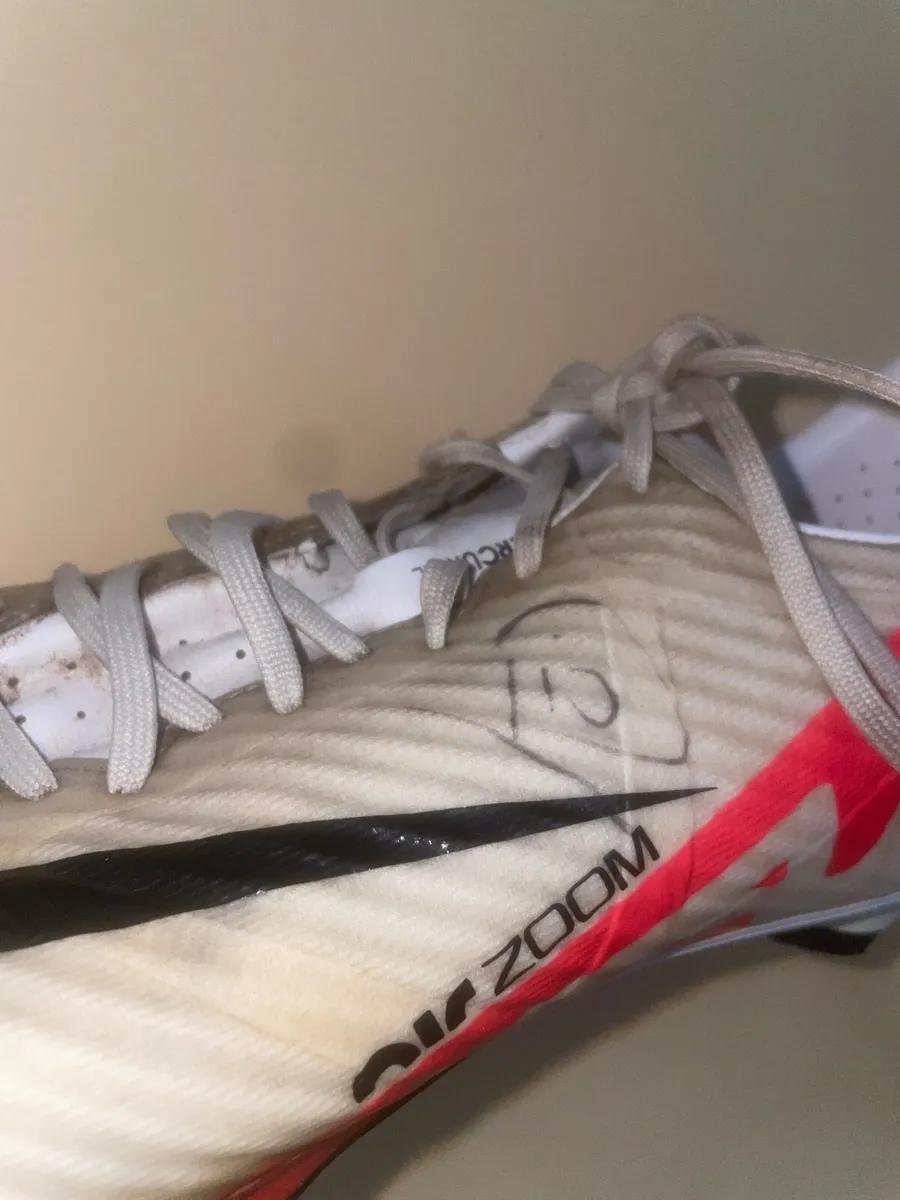 Rio Ferdinand signed boot - Image 1