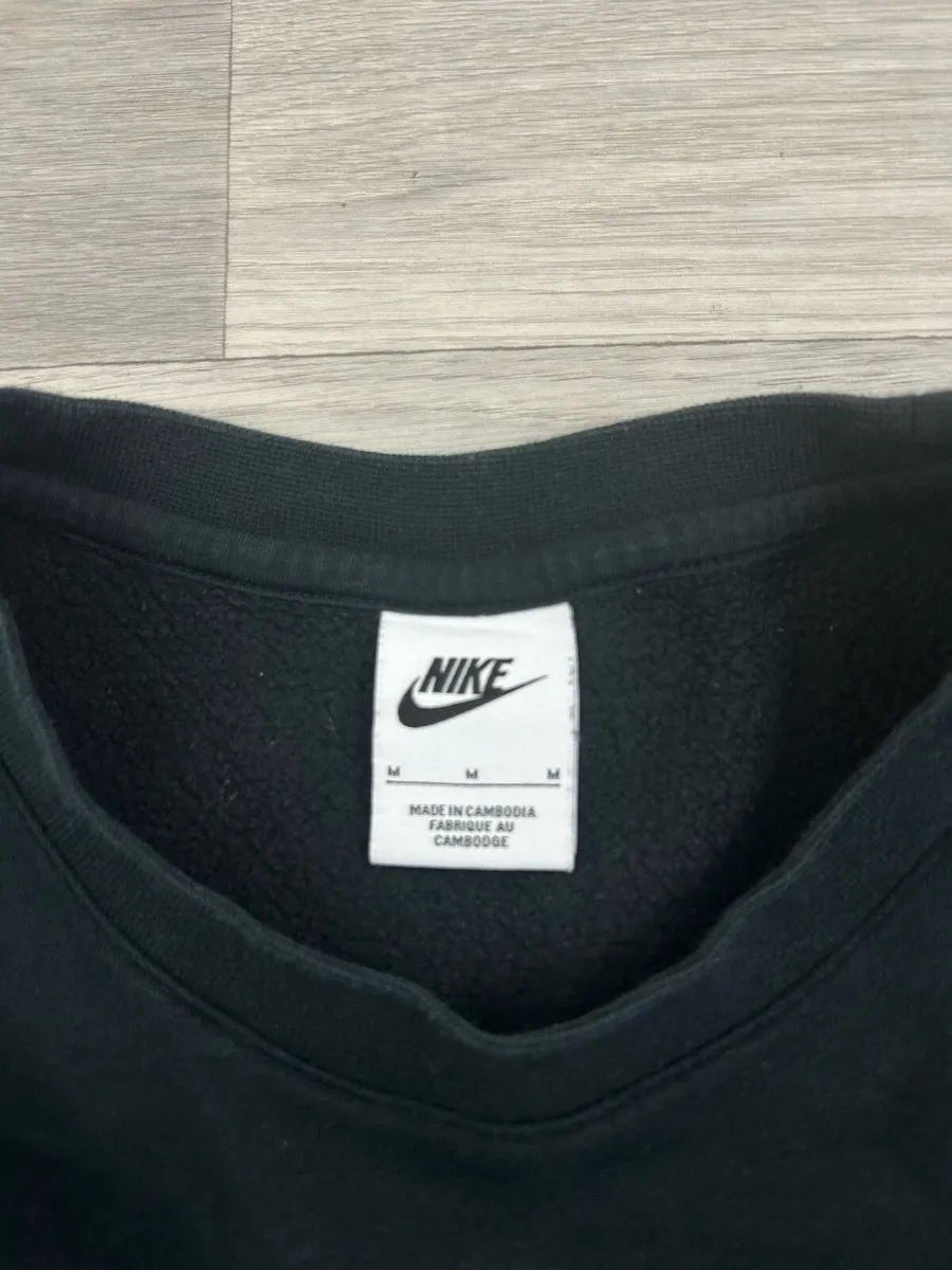 Nike Centre Swoosh Sweatshirt Mens Medium - Image 4