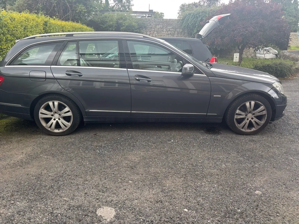 Mercedes Benz C class - Image 2
