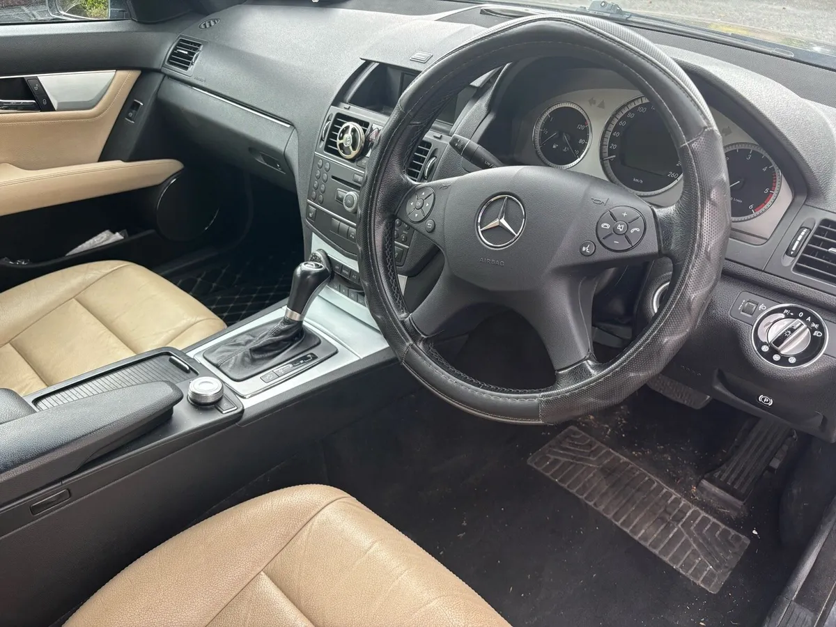 Mercedes Benz C class - Image 3