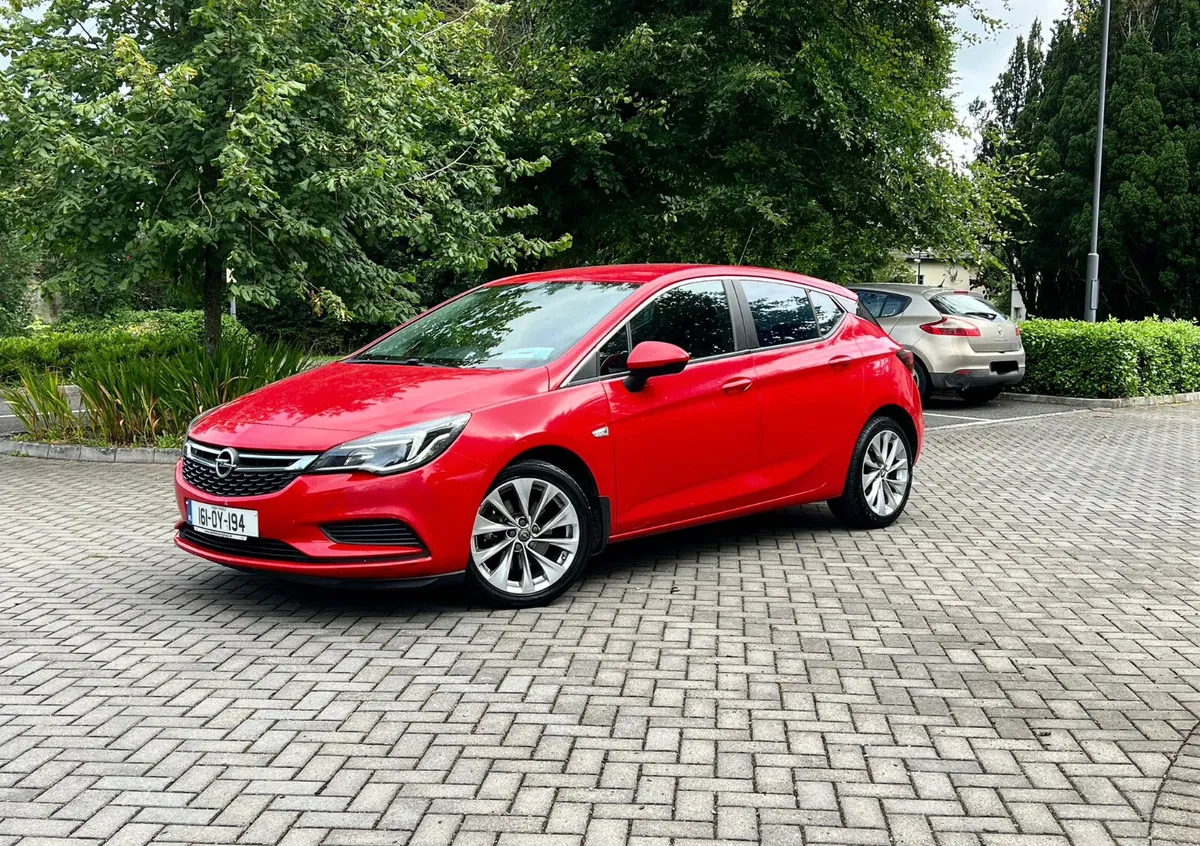 Opel Astra 2016 1.6 CDTI new nct 5/26 tax 3/26 - Image 1