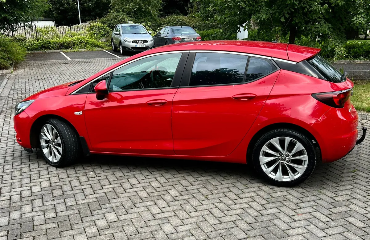 Opel Astra 2016 1.6 CDTI new nct 5/26 tax 3/26 - Image 2