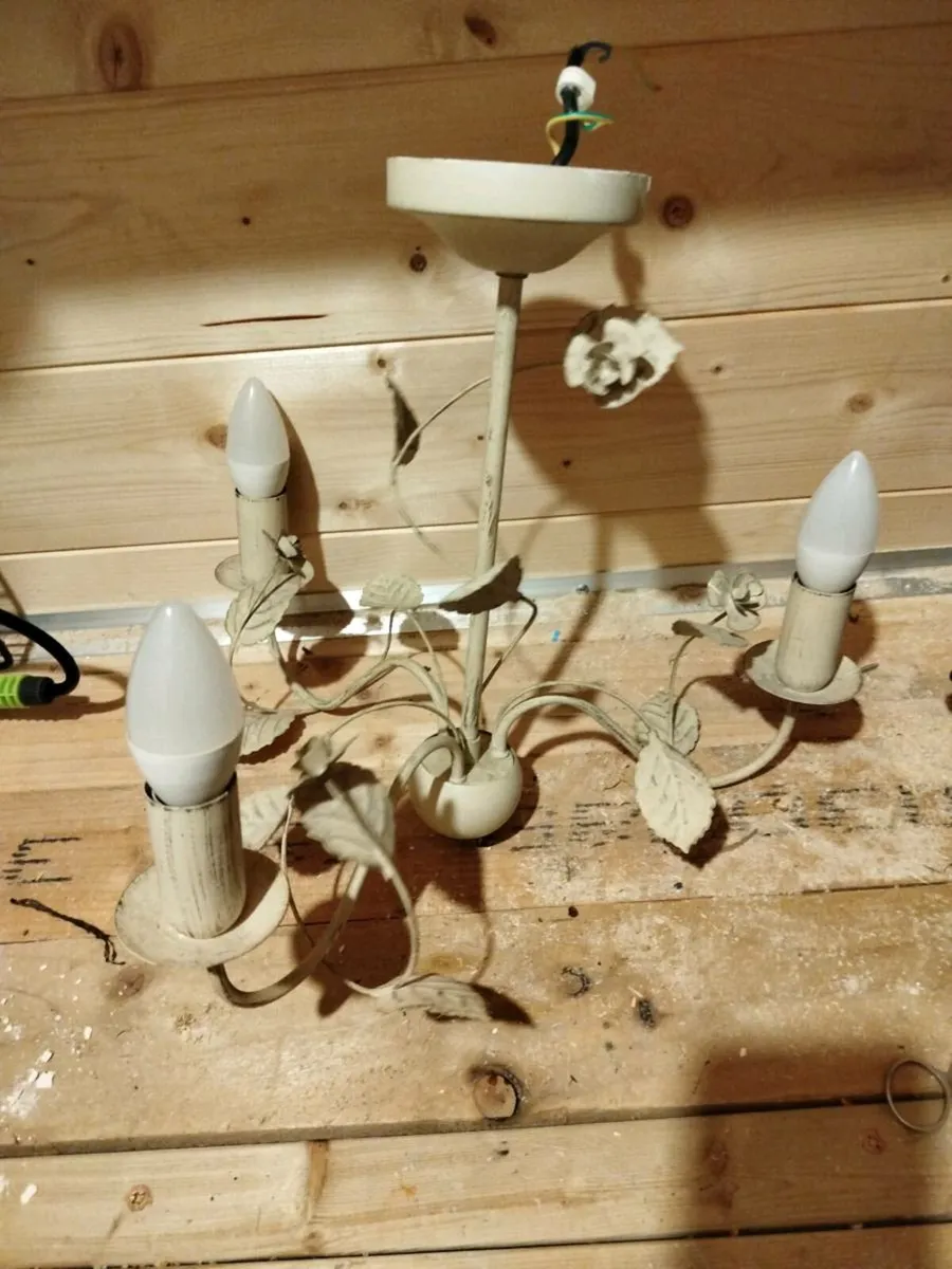 Light fittings - Image 1