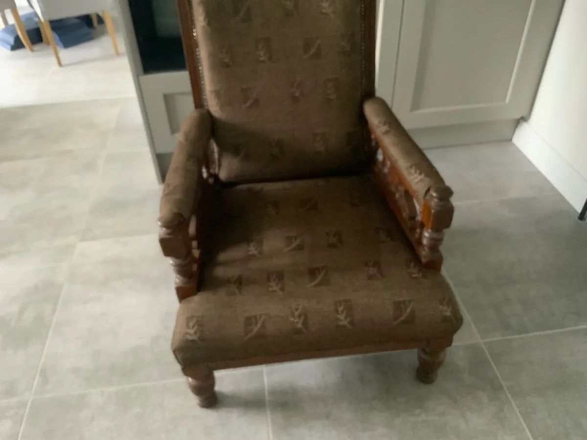 chair - Image 1