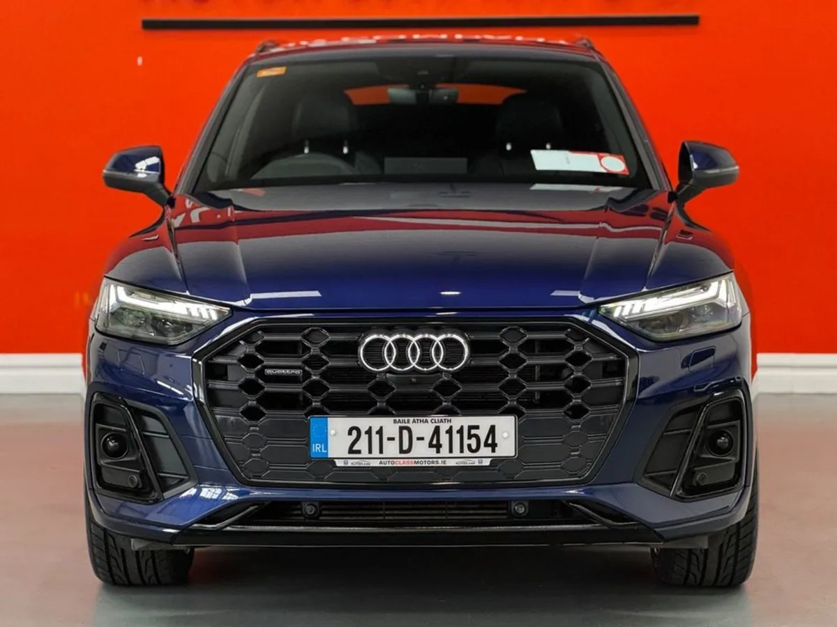 Audi Q5 Tfsi E Competition Quattro - Image 3
