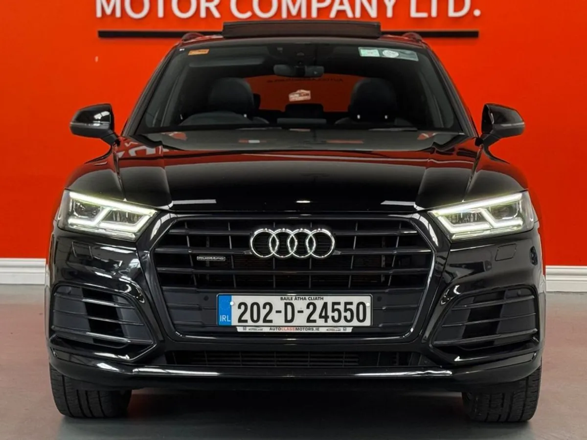 Audi Q5 S-line Black Edition Hybrid  53 - Image 3