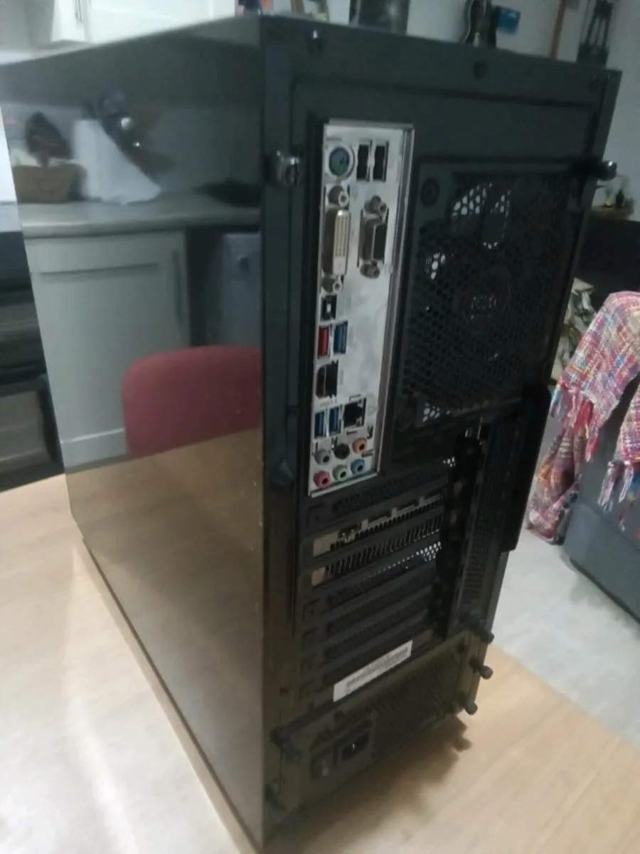 Custom  gaming PC with IKEA desk and 1080p monitor - Image 2