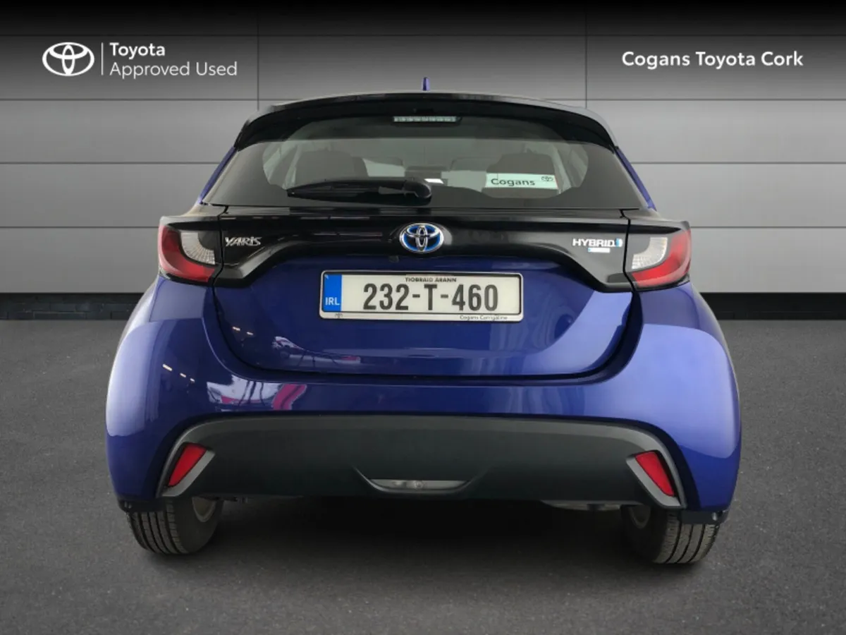 Toyota Yaris YARIS 1.5 HYBRID LUNA - Image 4