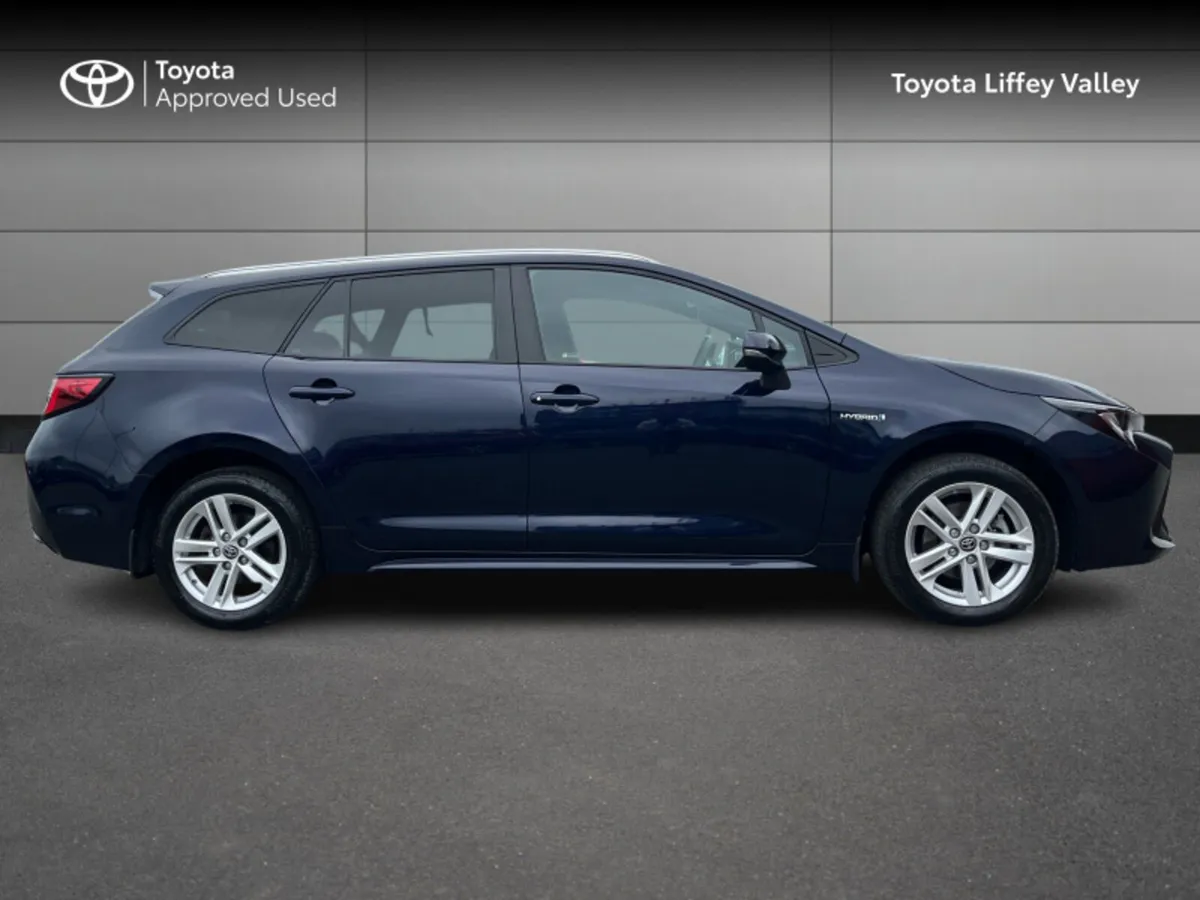 Toyota Corolla 1.8 LUNA TOURING SPORTS AUTO - Image 3