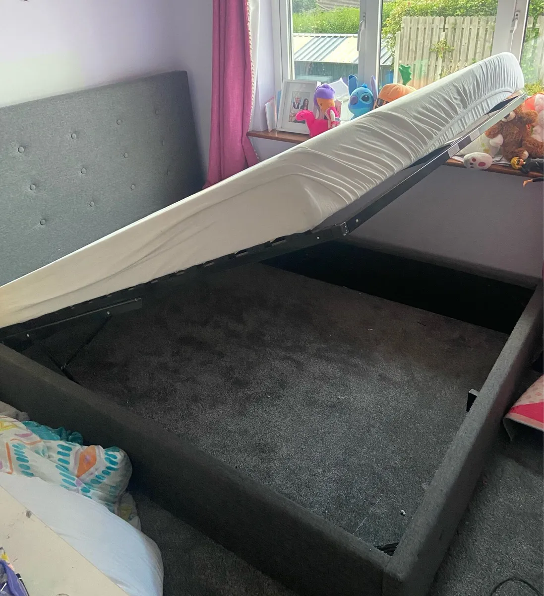 Bed - Image 2