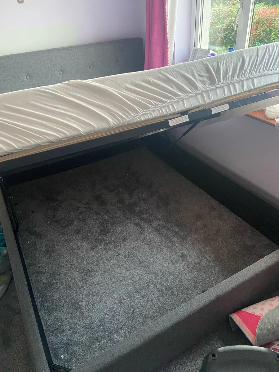 Bed - Image 4