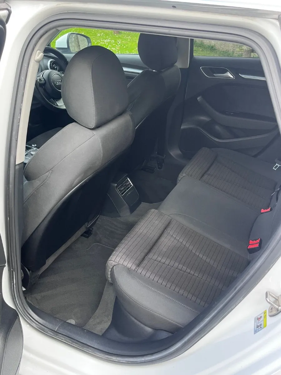 Audi A3 2015 - Image 4