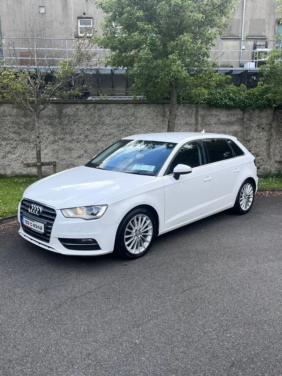 Audi A3 2015 - Image 2