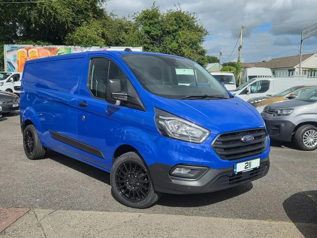Ford Transit Custom 300 Trend P/V Ecoblue - Image 1