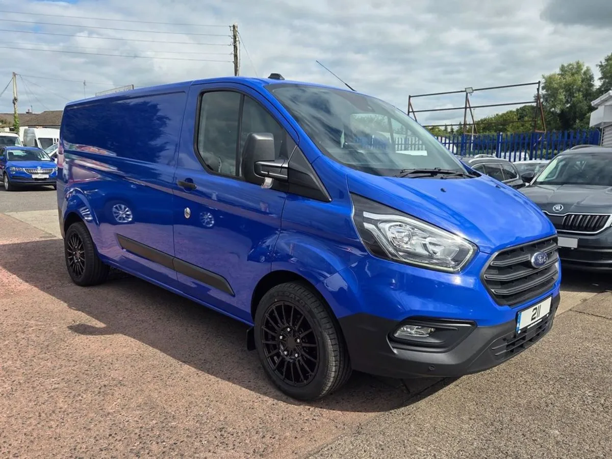 Ford Transit Custom 300 Trend P/V Ecoblue - Image 3