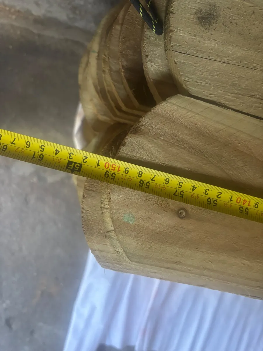 Round Top Loose Fence Boards 1.5m (120pcs) - Image 4