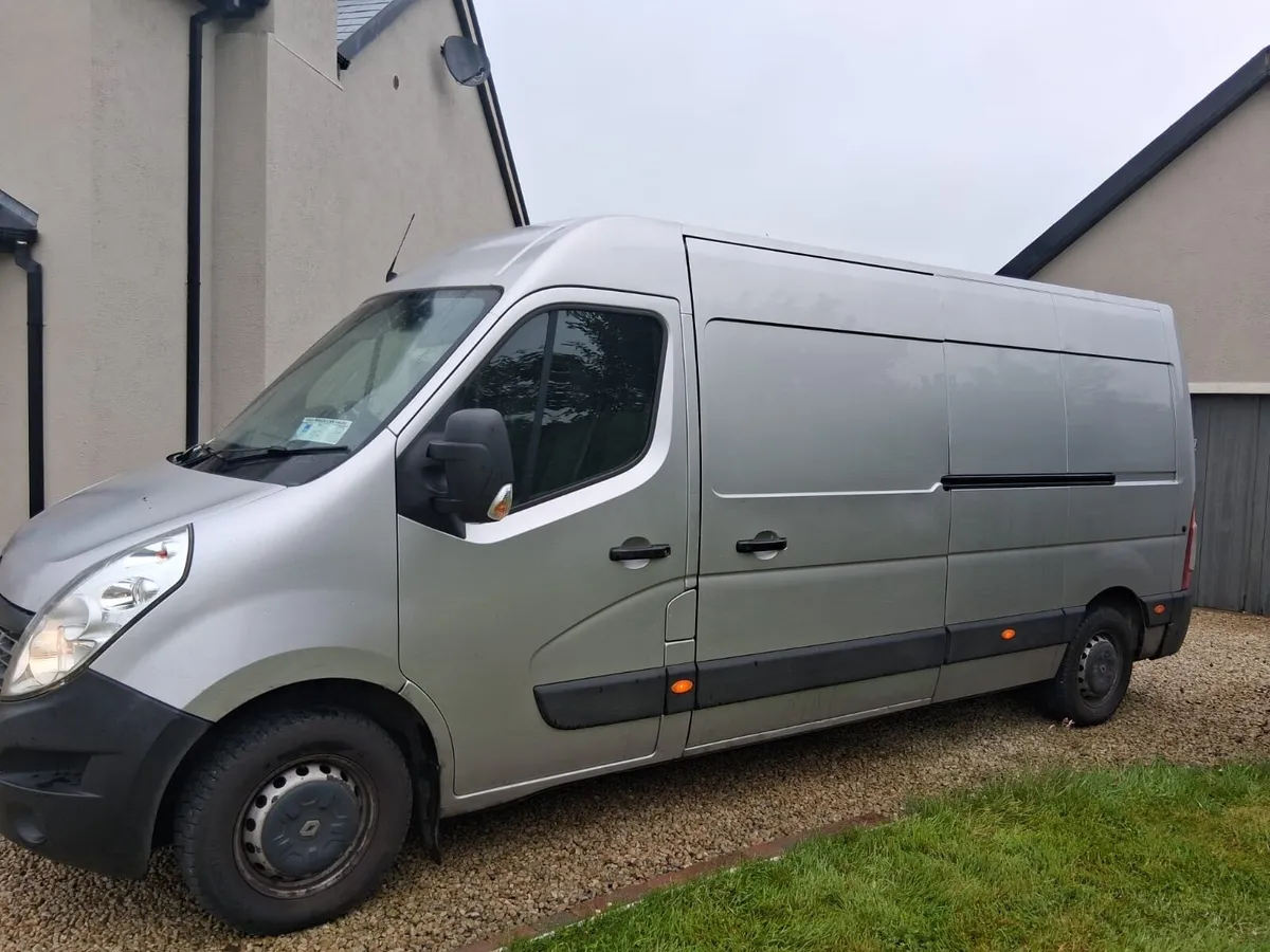 Dog grooming van - Image 3