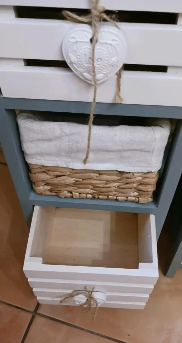 Bathroom caddy - Image 2