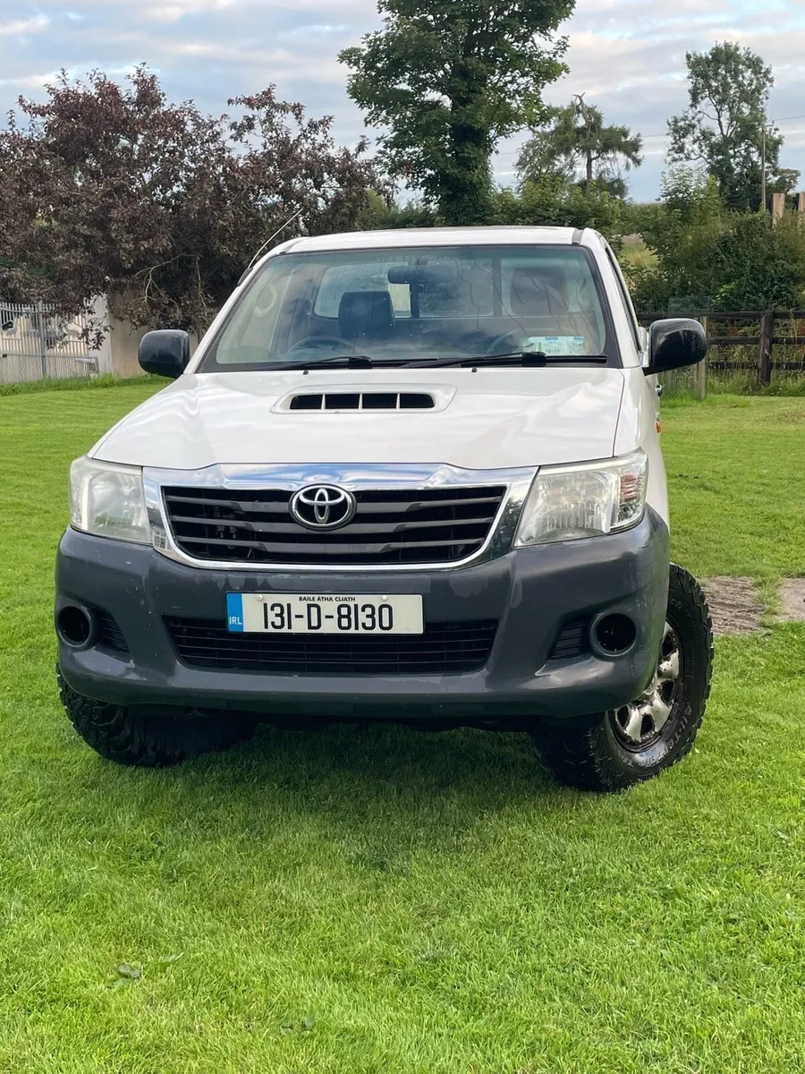 Toyota Hilux - Image 1