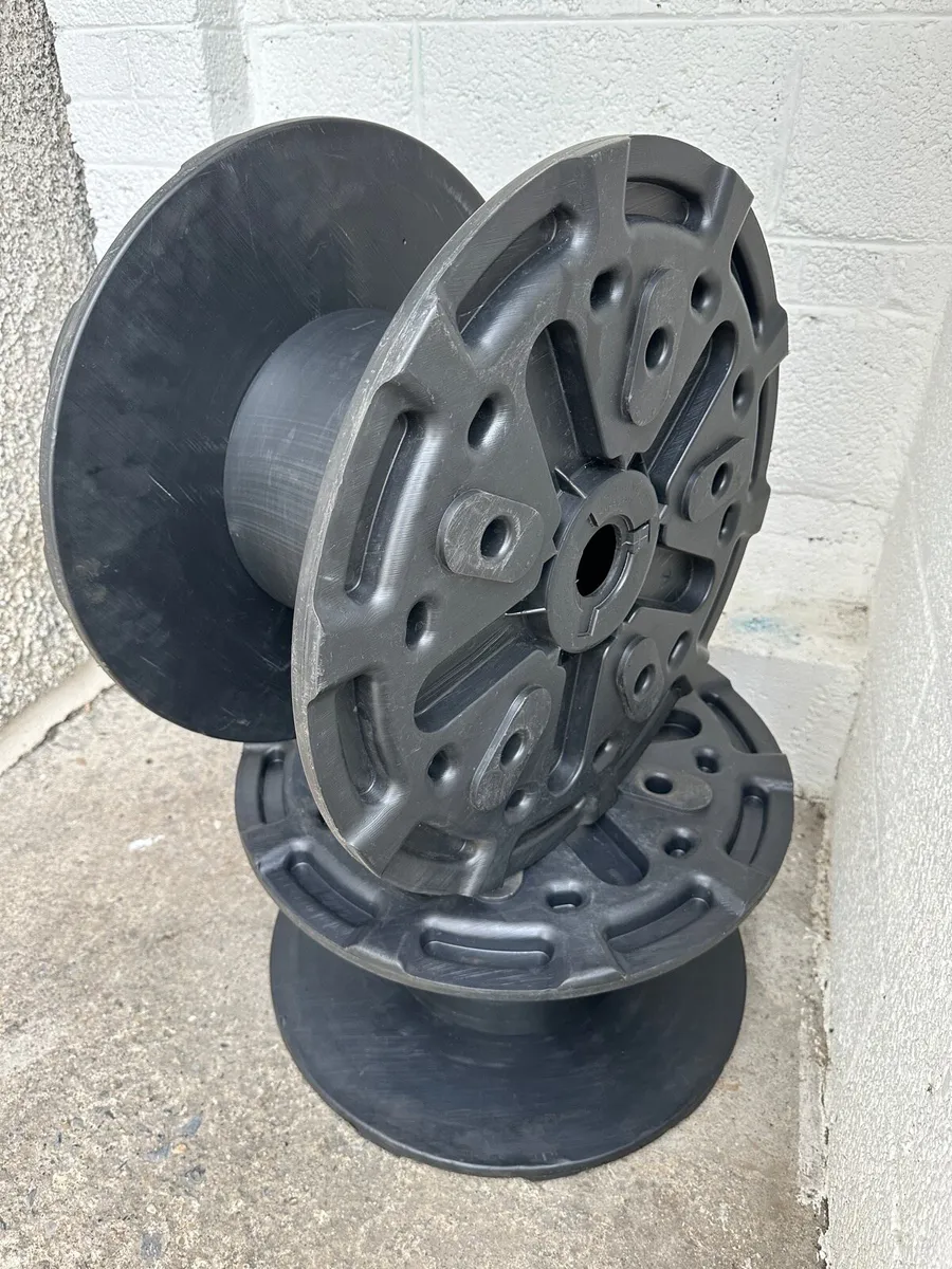 3 Strong Plastic Reels - Image 1