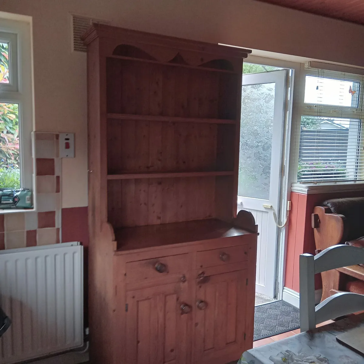 Pine kitchen dresser