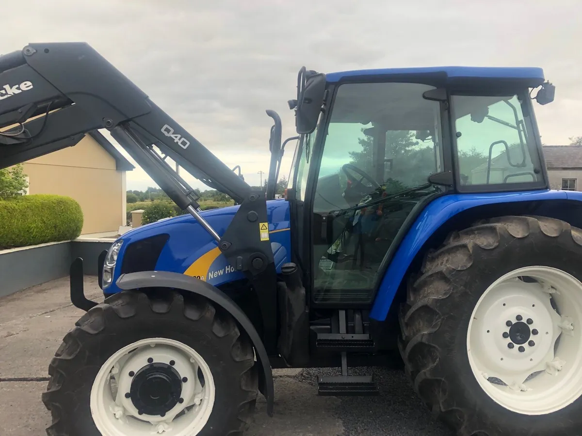 2007 New Holland  TL 100A - Image 2