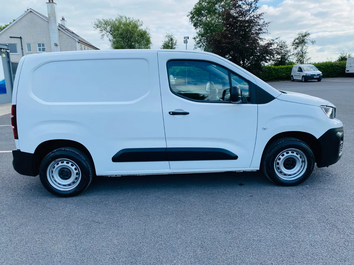 PEUGEOT PARTNER ACTIVE 1.5 HDI 3 SEAT 2021 (212) - Image 4