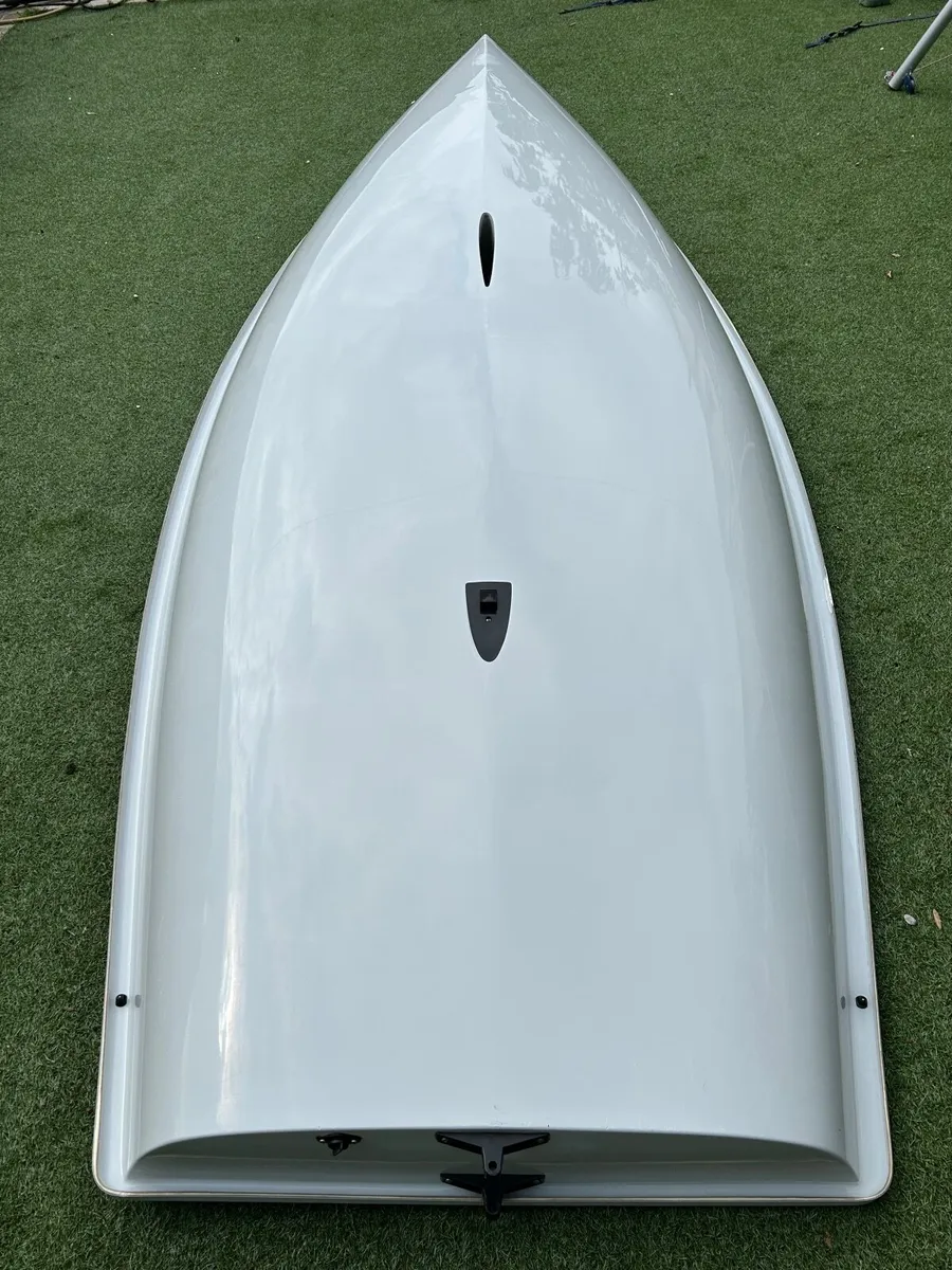 Laser sailing dinghy (190720) - Image 3