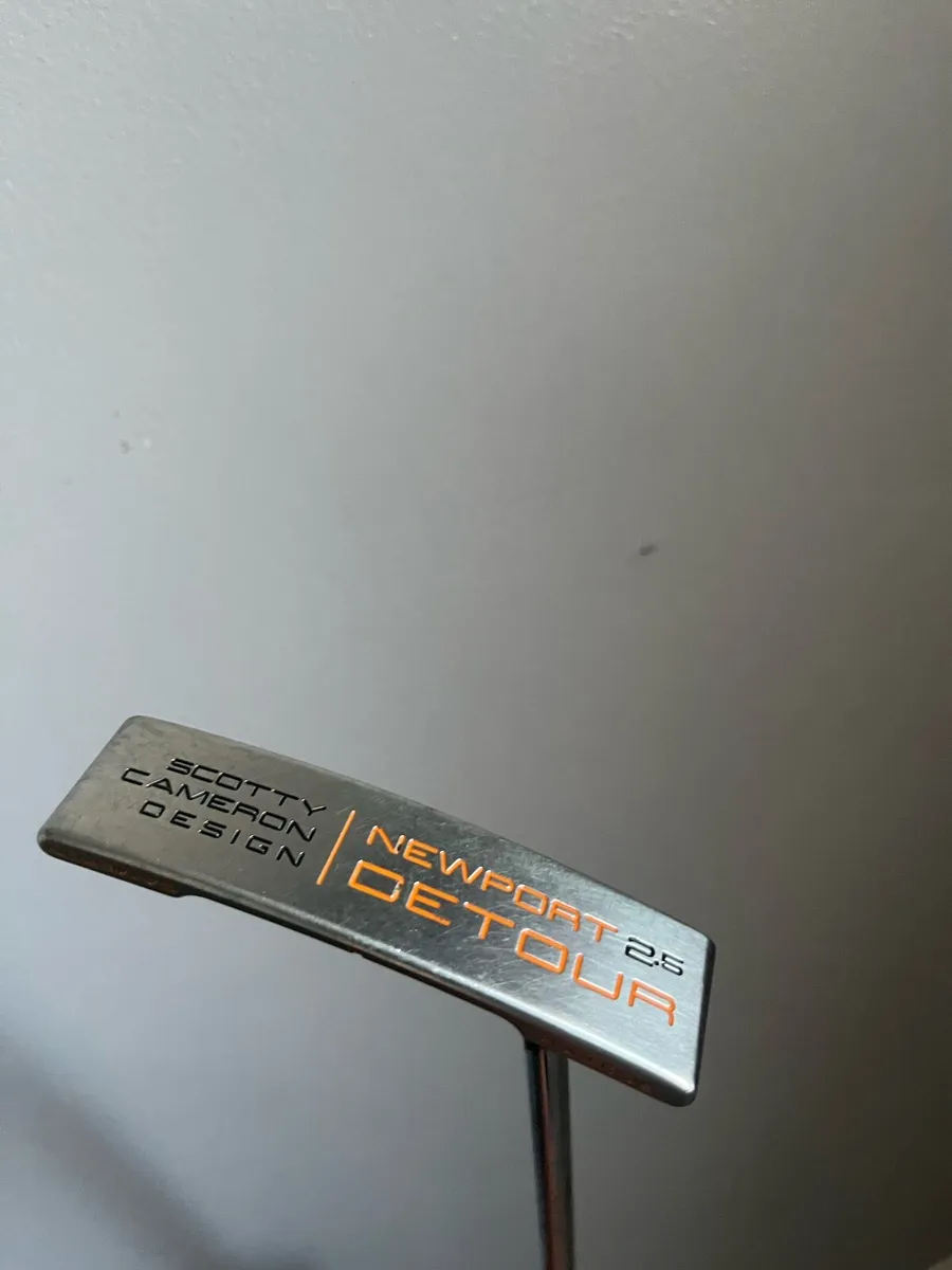 Scotty Cameron Newport 2.5 detour - Image 2