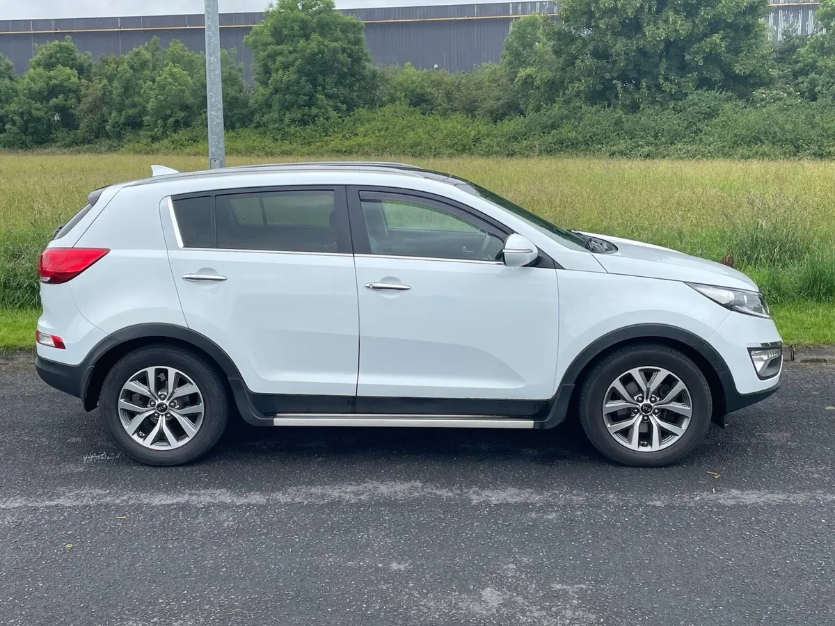 151 Kia Sportage New Nct Today (Top spec) - Image 3