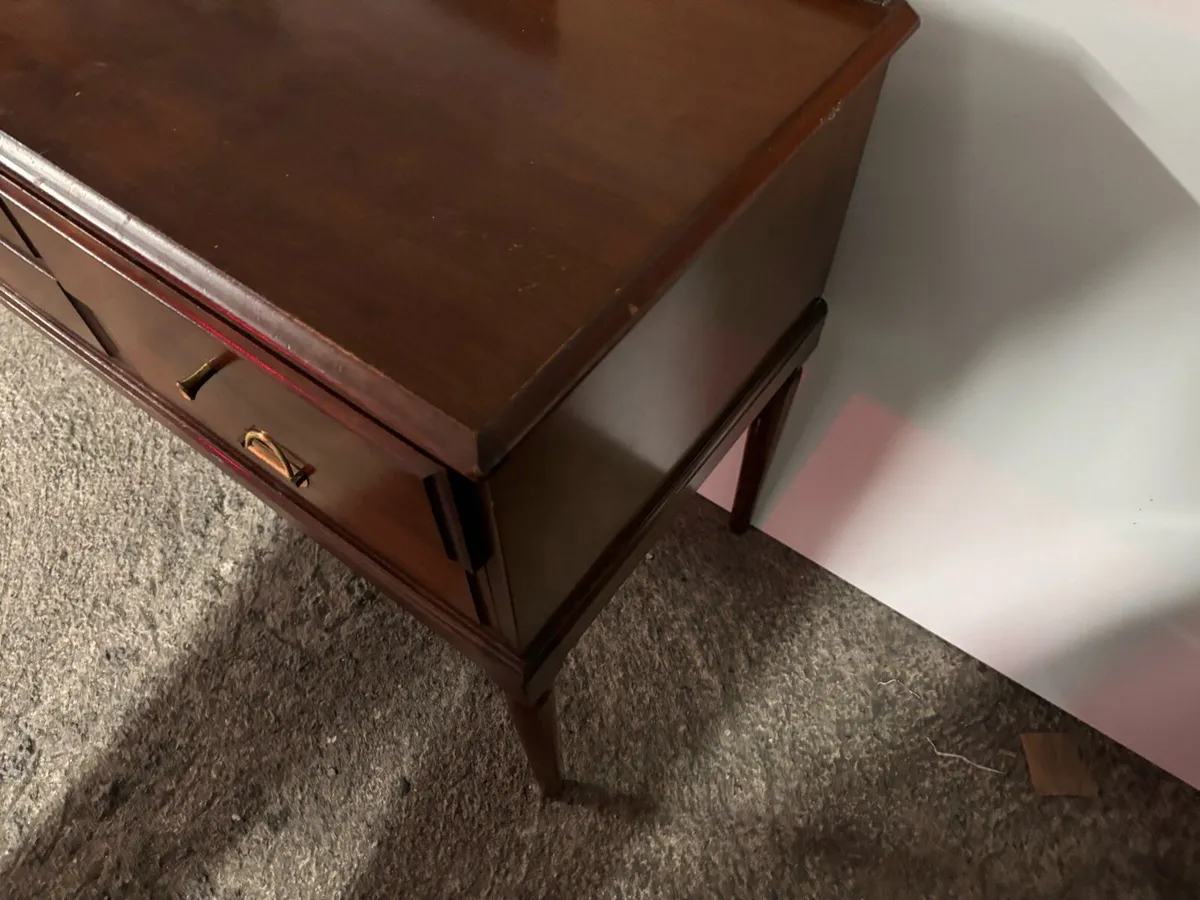 A vintage cabinet produced by  TRU-STYL - Image 3