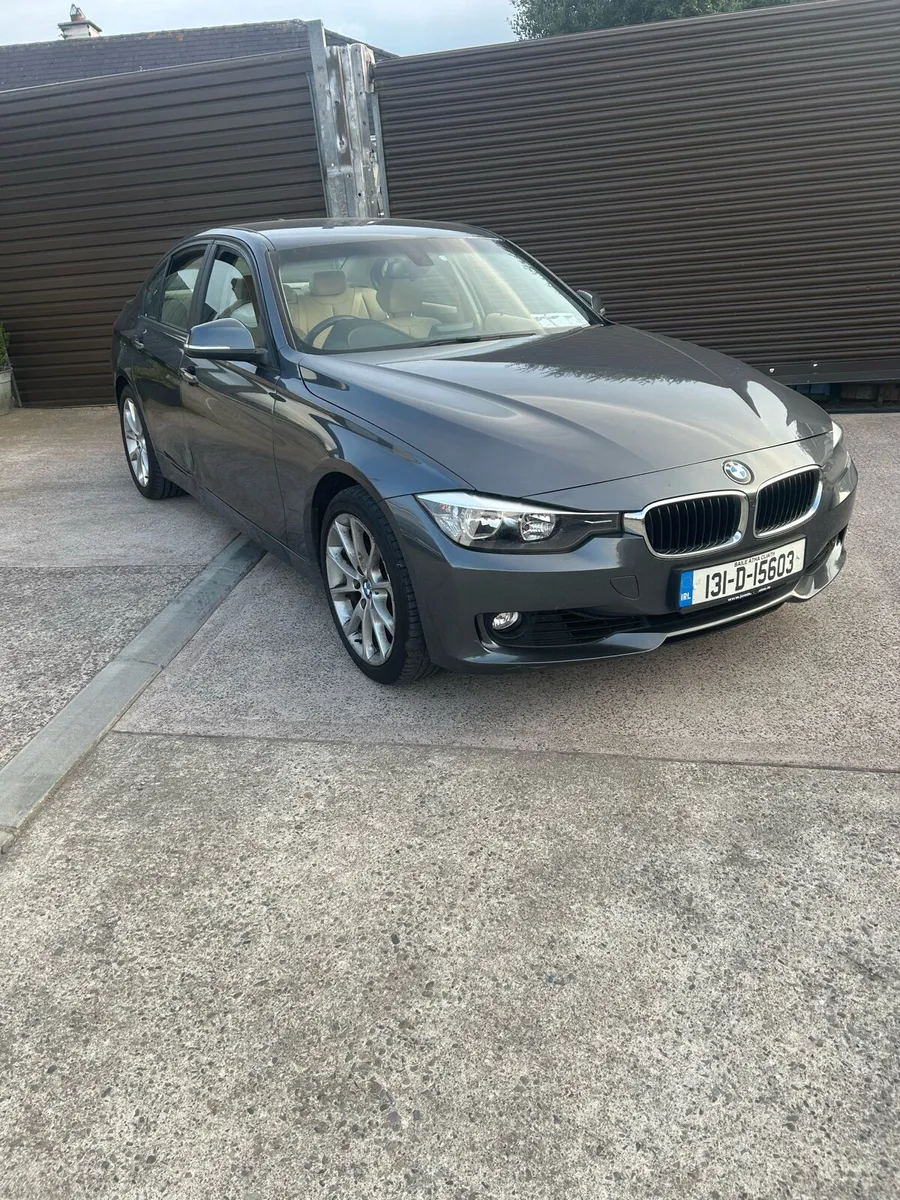 BMW 320 - Image 1
