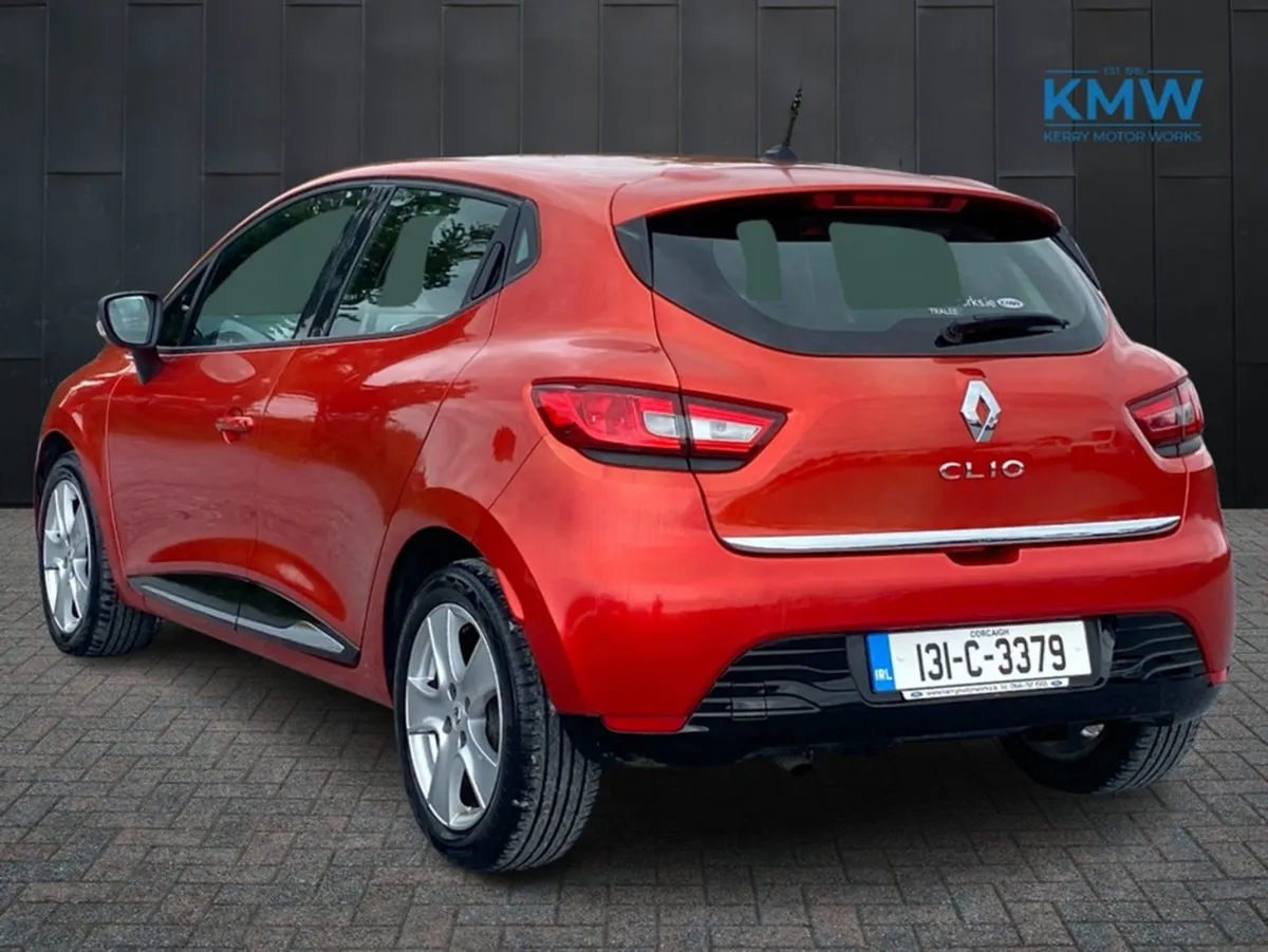 Renault Clio IV Dynamique 1.2 PET 7 4DR - Image 4
