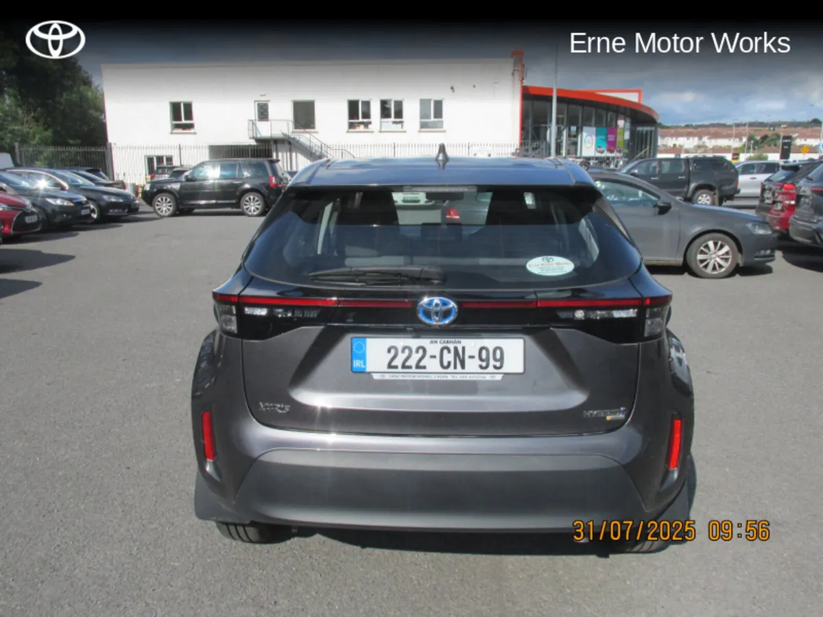 Toyota Yaris Cross YARIS CROSS LUNA - Image 3