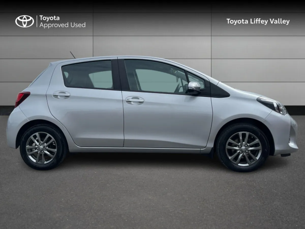 Toyota Yaris YARIS 1.33 5DR LUNA - Image 3